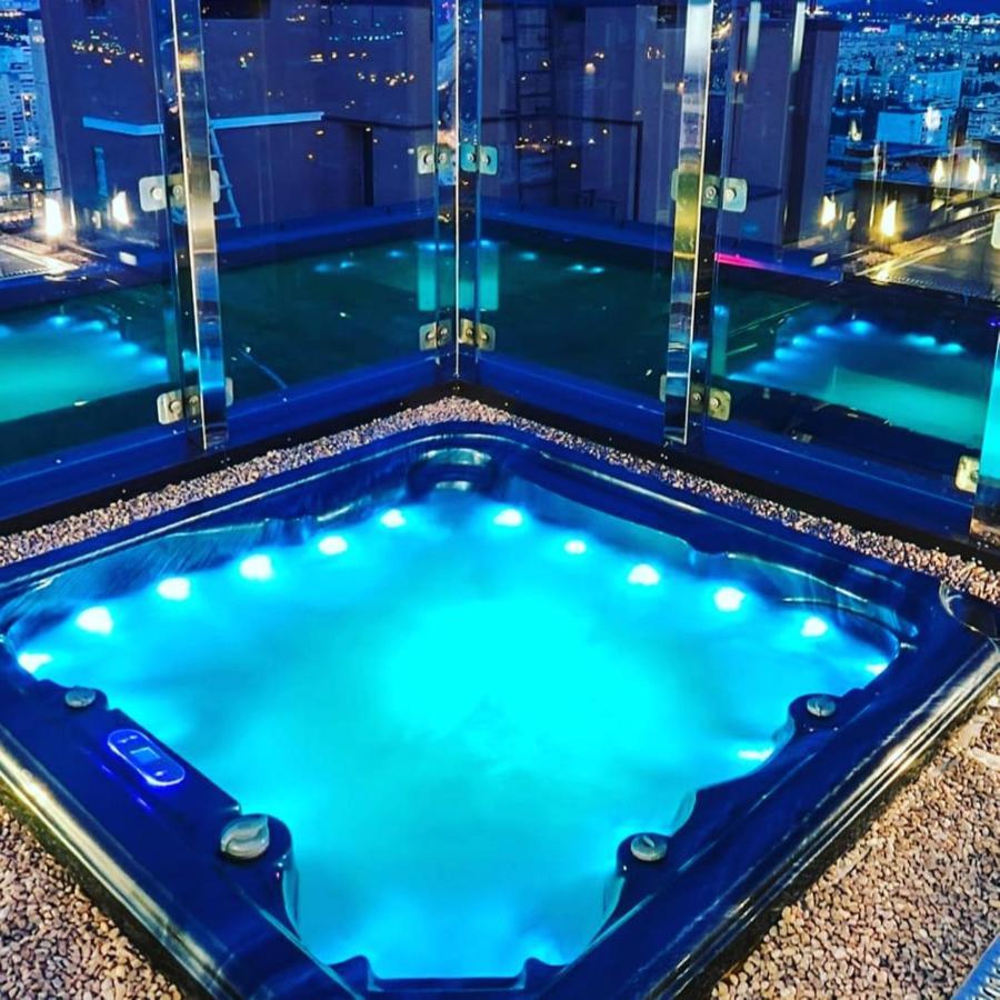 Vip 2 Rooms 75M2 Center Of Obolon Near River Side 基輔 外观 照片
